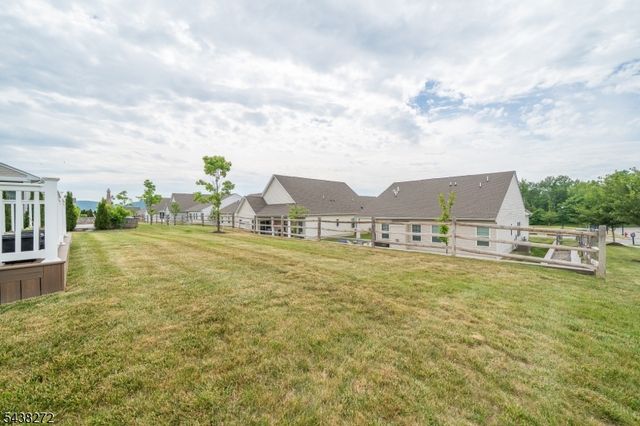 14 Mountain View Ln, Mansfield Twp., NJ 07865