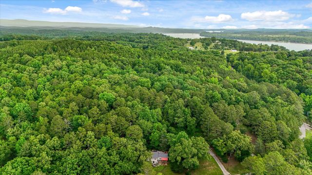 16211 Lakewood Drive, Sale Creek, TN 37373