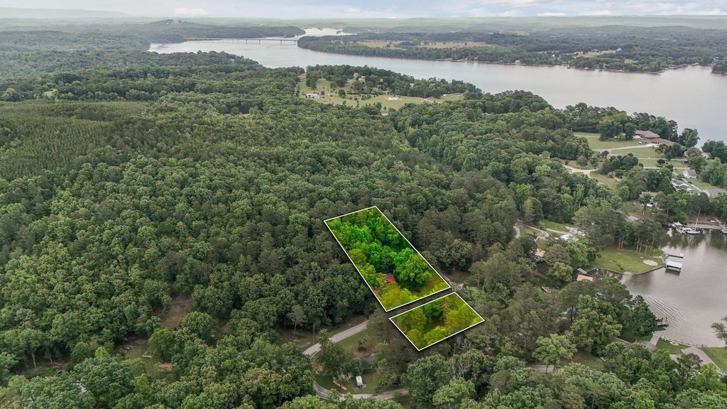 16211 Lakewood Drive, Sale Creek, TN 37373