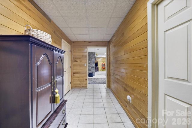 2447 Thornfield Drive, Lenoir, NC 28645