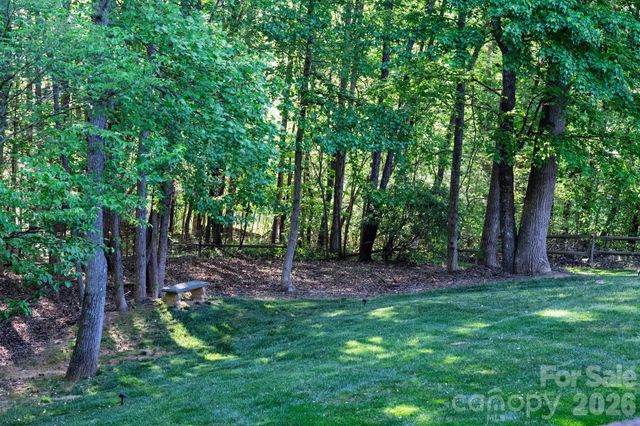 2447 Thornfield Drive, Lenoir, NC 28645