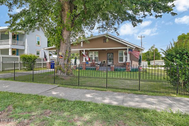400 W Rockwood St, Rockwood, TN 37854