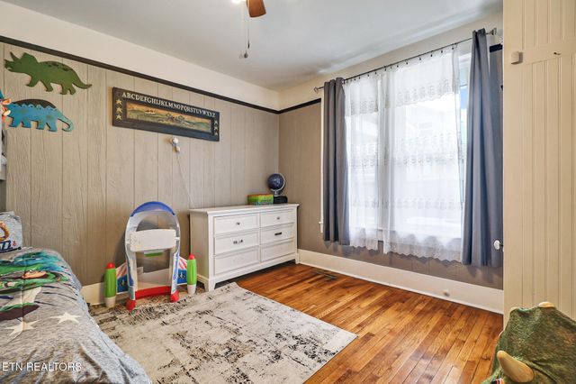 400 W Rockwood St, Rockwood, TN 37854