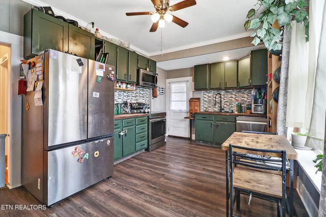 400 W Rockwood St, Rockwood, TN 37854