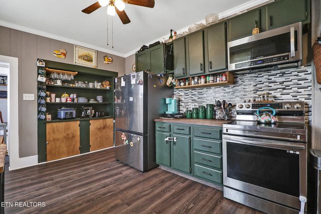 400 W Rockwood St, Rockwood, TN 37854