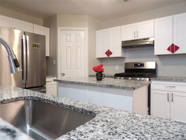 223 Juniper Ridge Court, Desoto, TX 75115