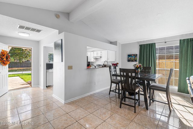 10734 CHAMBERS Way E, Jacksonville, FL 32257