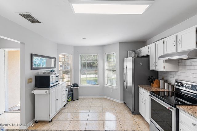 10734 CHAMBERS Way E, Jacksonville, FL 32257