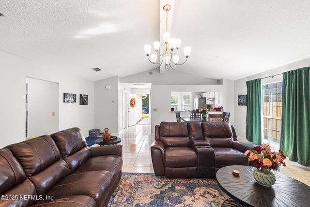 10734 CHAMBERS Way E, Jacksonville, FL 32257