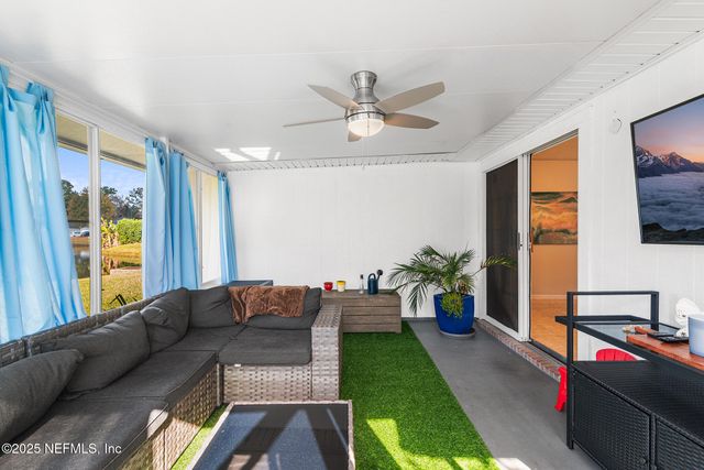 10734 CHAMBERS Way E, Jacksonville, FL 32257