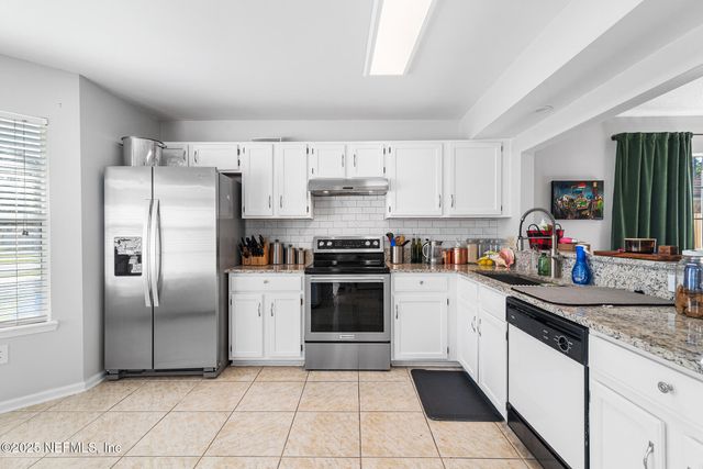 10734 CHAMBERS Way E, Jacksonville, FL 32257