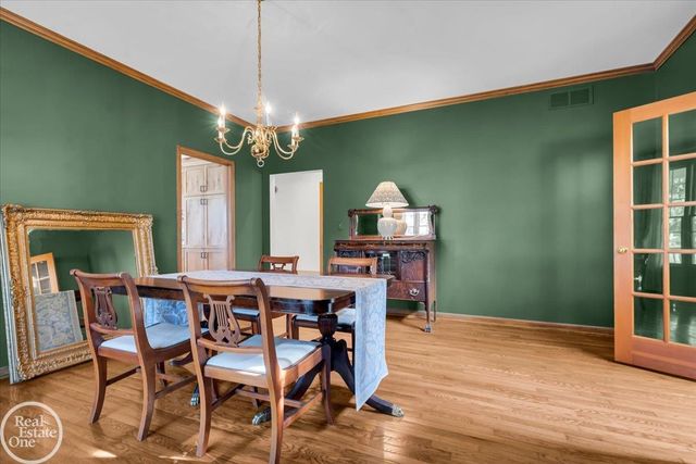 663 N Riverside Avenue, St Clair, MI 48079