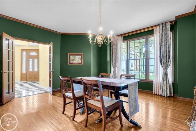 663 N Riverside Avenue, St Clair, MI 48079