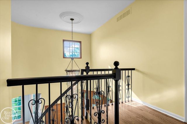 663 N Riverside Avenue, St Clair, MI 48079