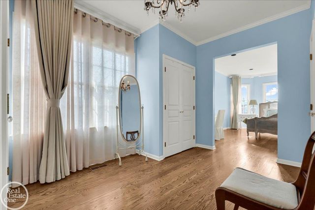 663 N Riverside Avenue, St Clair, MI 48079