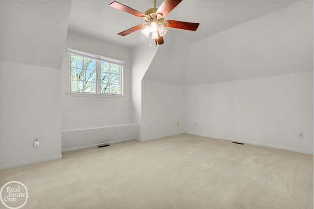 663 N Riverside Avenue, St Clair, MI 48079