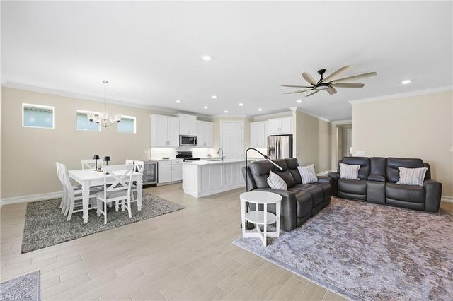 491 Polihale WAY, Naples, FL 34114