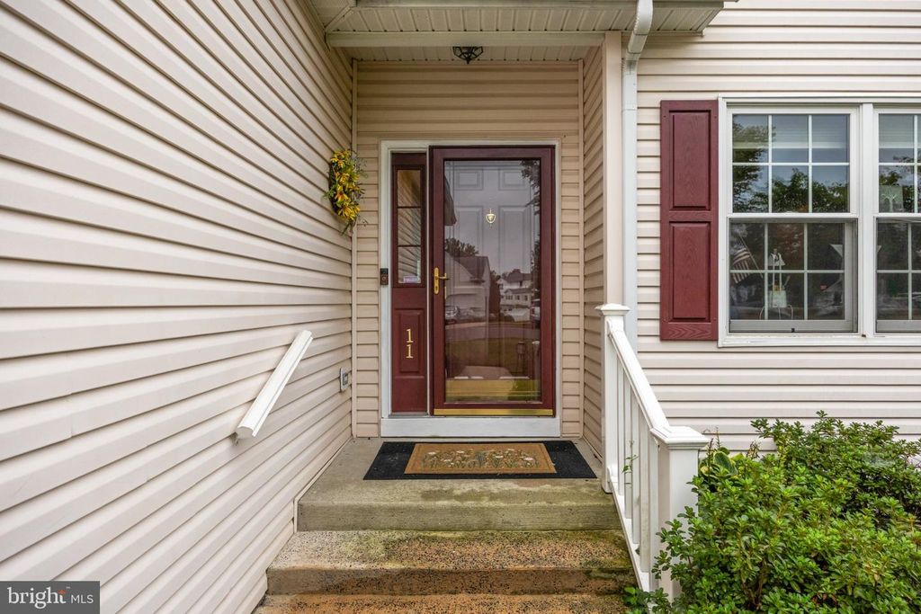 11 TARA LN, DELRAN TWP, NJ 08075 — photo 3