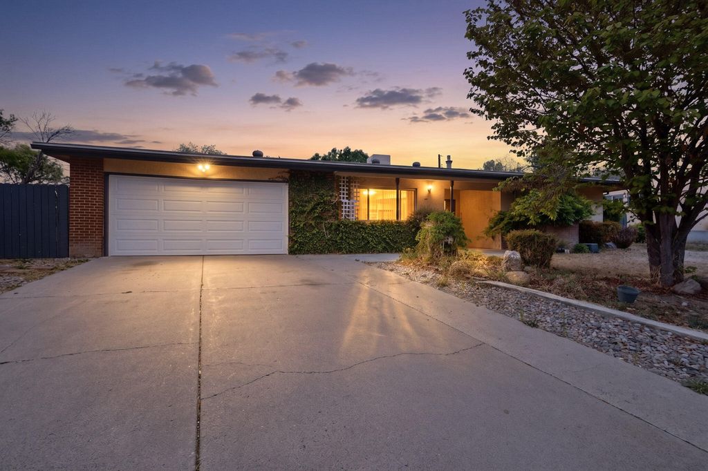 6311 Driscoll Avenue NE, Albuquerque, NM 87109