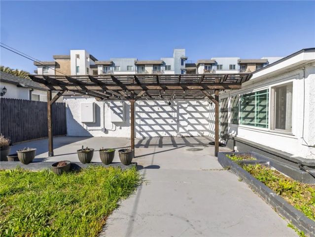 5518 W 117th Street, Hawthorne, CA 90304