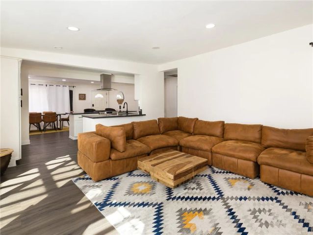 5518 W 117th Street, Hawthorne, CA 90304