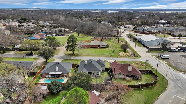 603 Cain Street, Lake Dallas, TX 75065