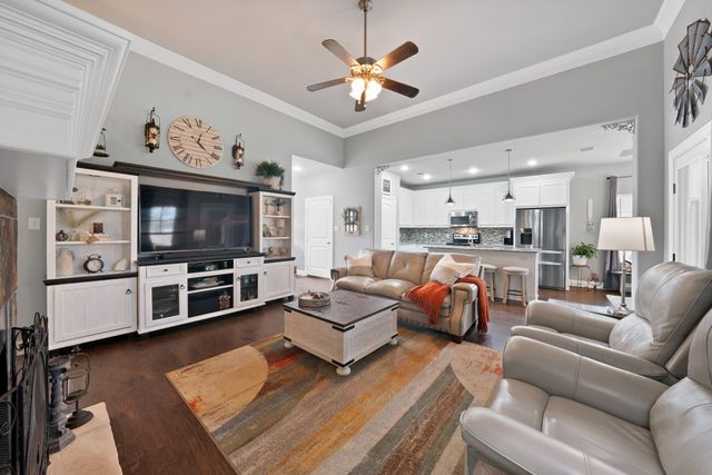 603 Cain Street, Lake Dallas, TX 75065