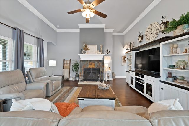 603 Cain Street, Lake Dallas, TX 75065