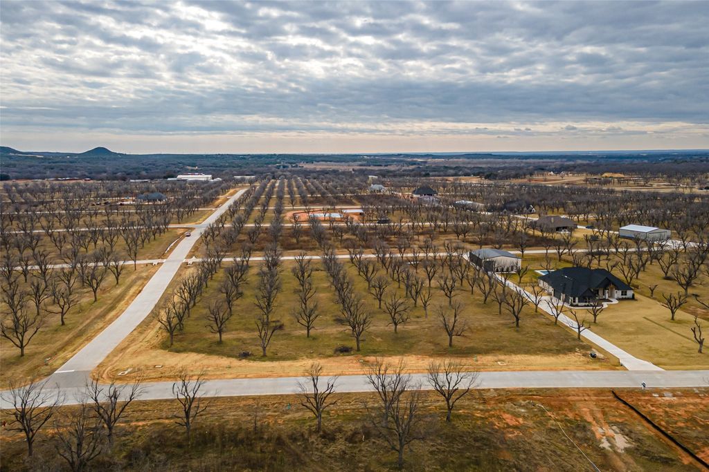 1201 Mooney Drive, Granbury, TX 76049 — photo 5