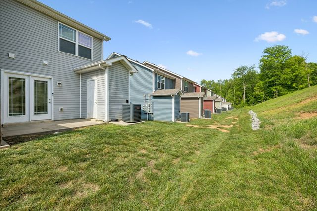 204 Woodland Valley Lane, Clarksville, TN 37040