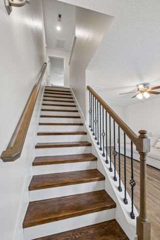 204 Woodland Valley Lane, Clarksville, TN 37040