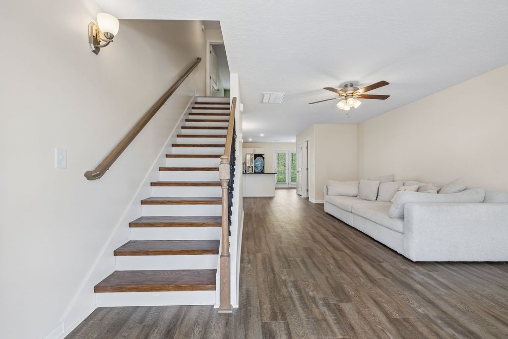 204 Woodland Valley Lane, Clarksville, TN 37040