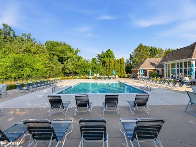 56429 Scotland Boulevard, Shelby Twp, MI 48316