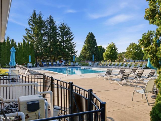 56429 Scotland Boulevard, Shelby Twp, MI 48316
