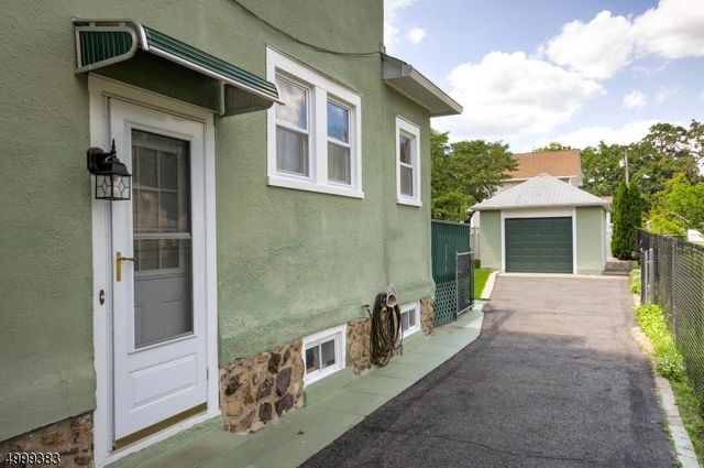 114 Oxford Ave, Boonton Town, NJ 07005