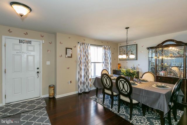 109 SEURAT LN, Martinsburg, WV 25403