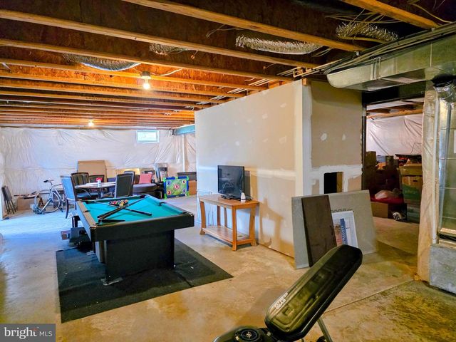 109 SEURAT LN, Martinsburg, WV 25403