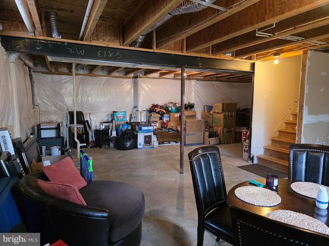 109 SEURAT LN, Martinsburg, WV 25403
