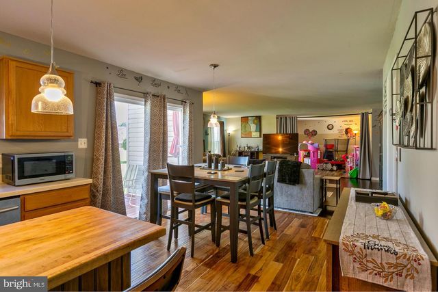 109 SEURAT LN, Martinsburg, WV 25403