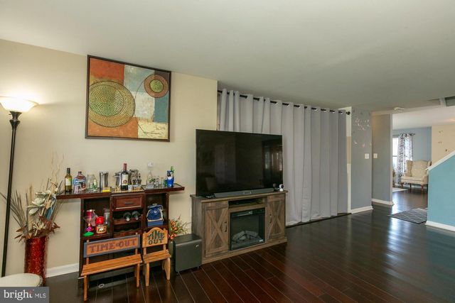 109 SEURAT LN, Martinsburg, WV 25403