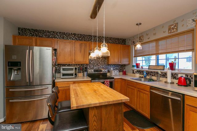 109 SEURAT LN, Martinsburg, WV 25403