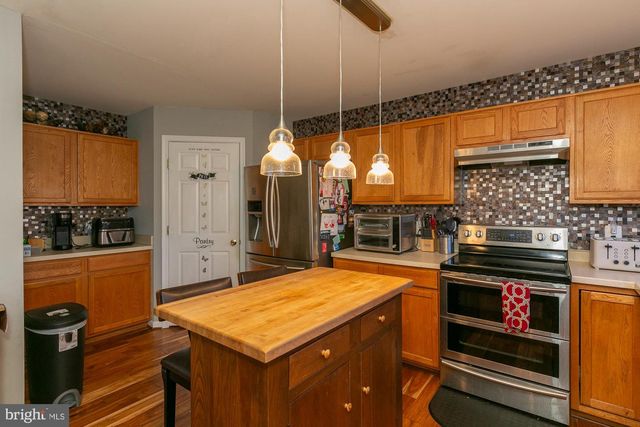 109 SEURAT LN, Martinsburg, WV 25403