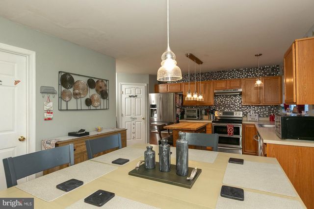 109 SEURAT LN, Martinsburg, WV 25403
