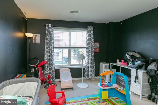 109 SEURAT LN, Martinsburg, WV 25403