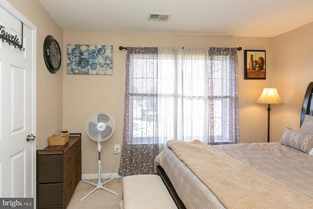 109 SEURAT LN, Martinsburg, WV 25403