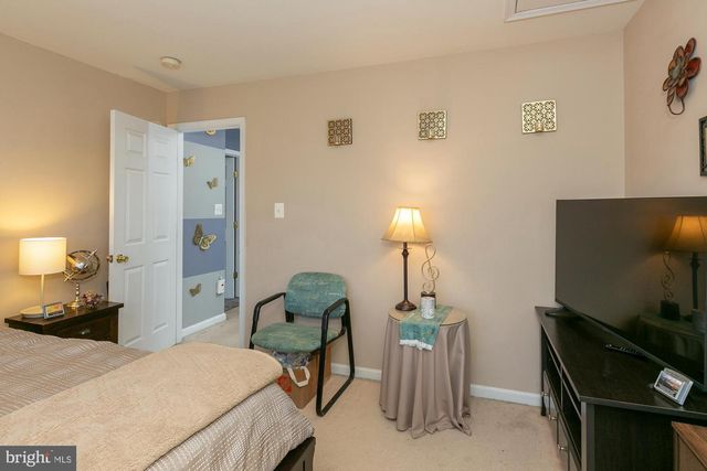 109 SEURAT LN, Martinsburg, WV 25403