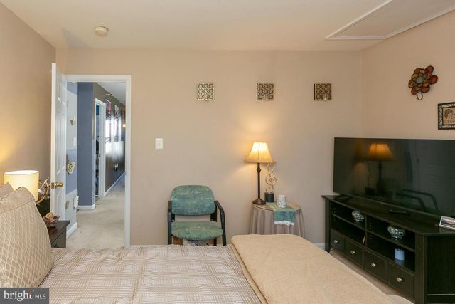 109 SEURAT LN, Martinsburg, WV 25403