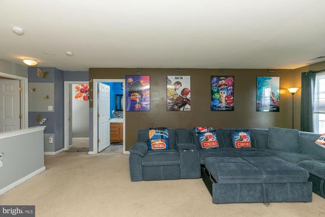 109 SEURAT LN, Martinsburg, WV 25403