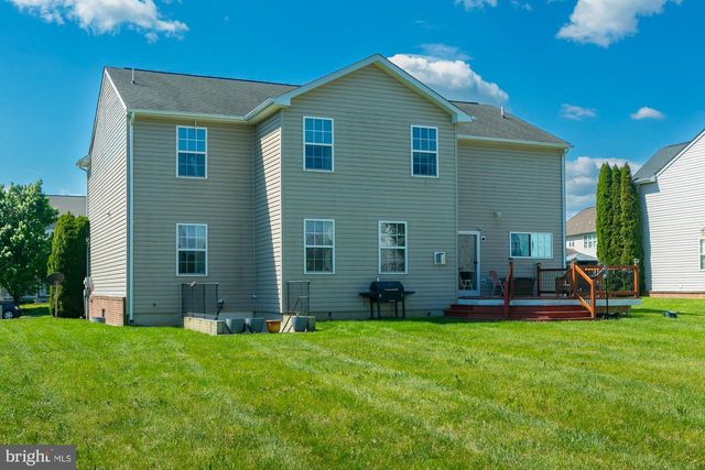 109 SEURAT LN, Martinsburg, WV 25403