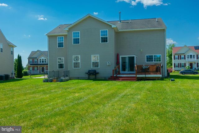 109 SEURAT LN, Martinsburg, WV 25403